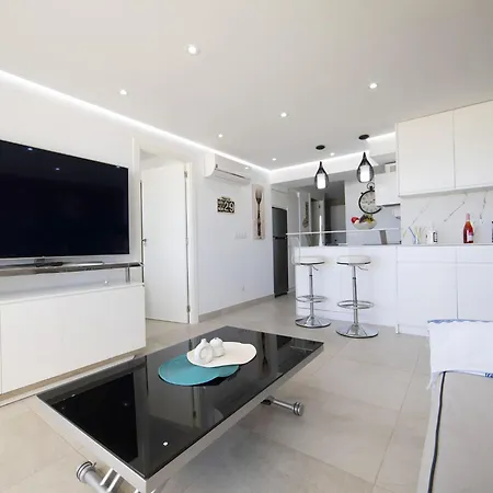 아파트 Penon De Ifach-3 By Interhome
